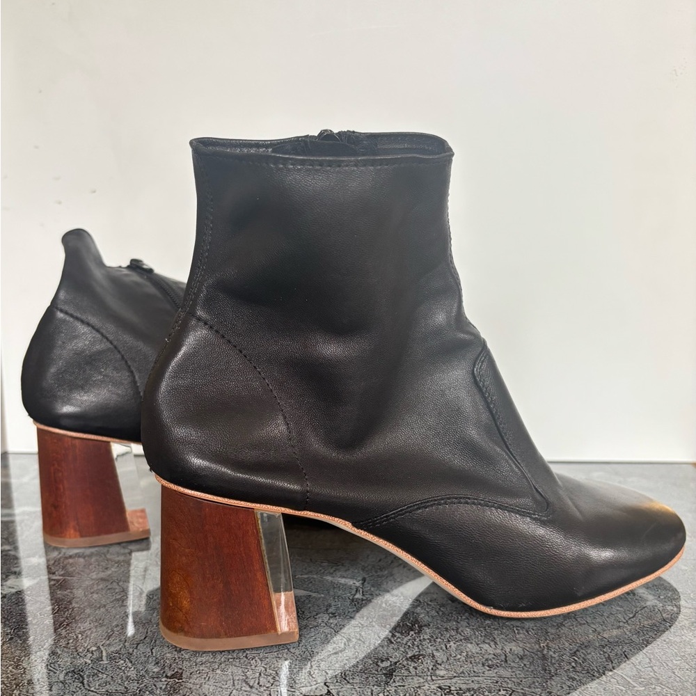 Jeffrey Campbell Black Heeled Boots Sleek Leather Design - Picture 3 of 8